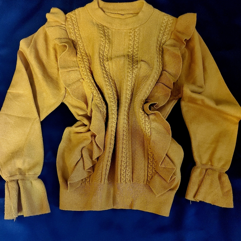dRA Los Angeles Yellow Ruffle Chic Sweater